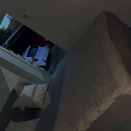 Cozy New In Center Apartment *